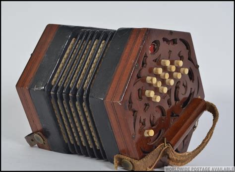 squeezebox music.